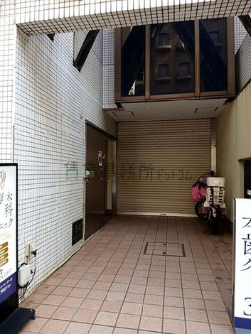 正面玄関
