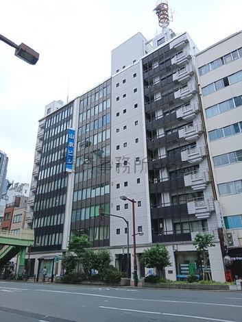 山京ビル本館の外観写真