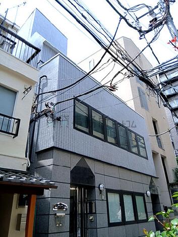 荒木町ビルの外観写真