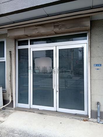 正面玄関