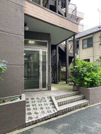 正面玄関