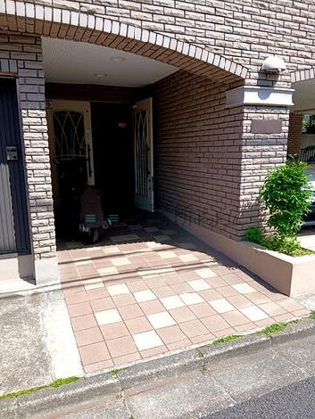 正面玄関
