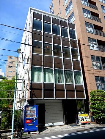 西田ビルの外観写真
