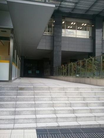 正面玄関