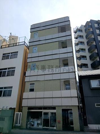 高鼻町川鍋ビルの外観写真