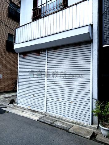 正面玄関