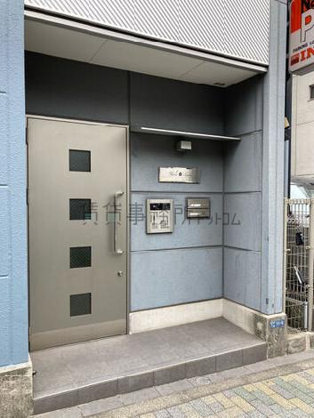 正面玄関