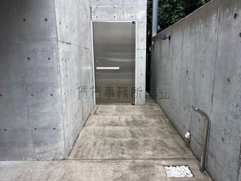 正面玄関