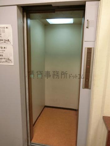 エレベーター