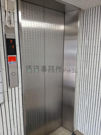 エレベーター