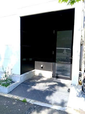 正面玄関