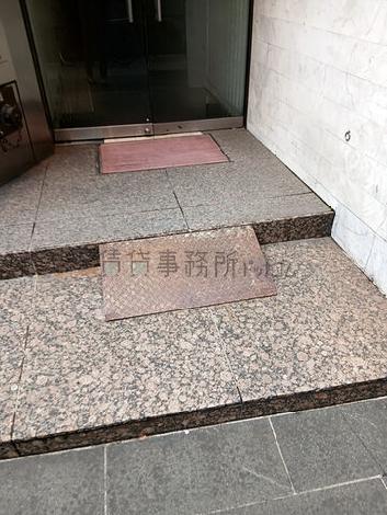 正面玄関