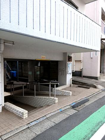 正面玄関
