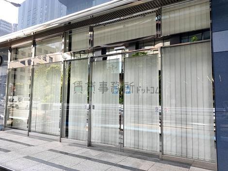 正面玄関