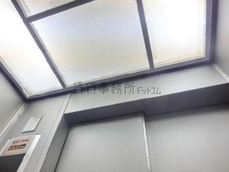 天井全体が照明として機能