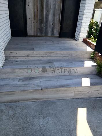 正面玄関