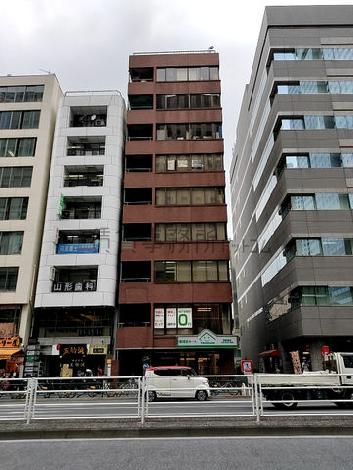 アクセス西新宿の外観写真