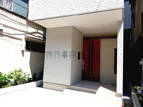 正面玄関