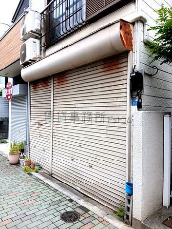 正面玄関