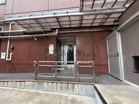 正面玄関