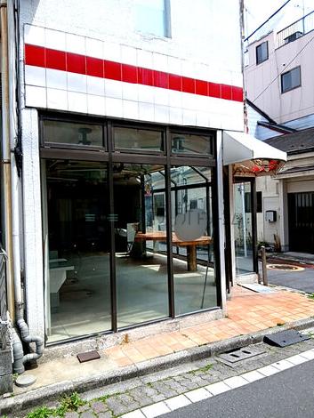 正面玄関