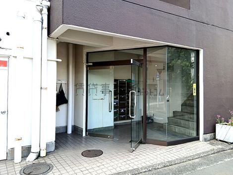 正面玄関