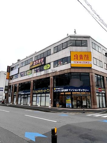 第2稲毛海岸ニイクラビルの外観写真