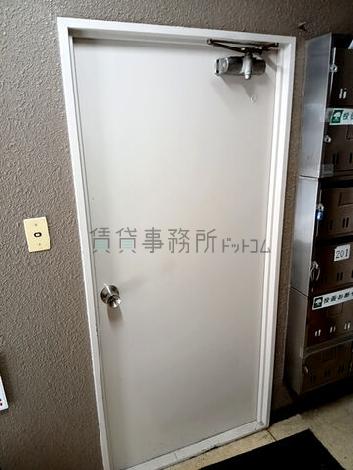 正面玄関