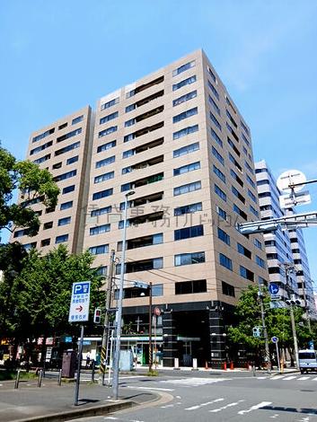 ストークタワー大通り公園Ⅰ／スペースラボ　横浜伊勢佐木町店の外観写真