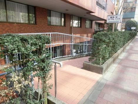 正面玄関