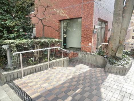 正面玄関