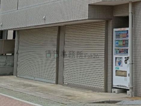 正面玄関