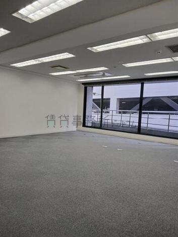 関内DOMONビルの室内