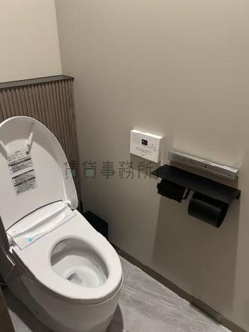 +SHIFT 日本橋桜通りのトイレ
