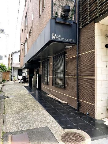 正面玄関