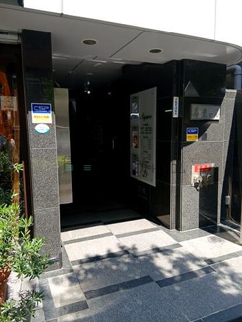 正面玄関