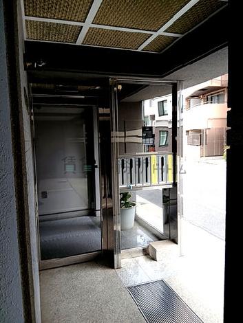 正面玄関