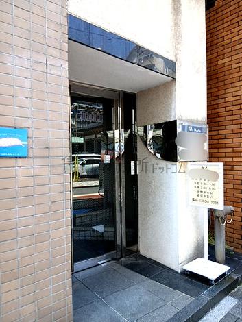 正面玄関