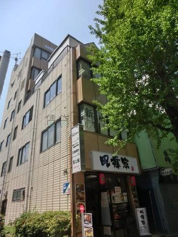 宗文館ビルの外観写真