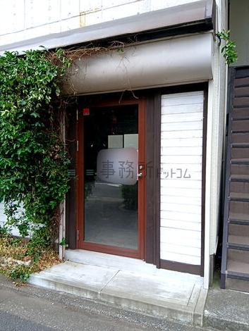正面玄関