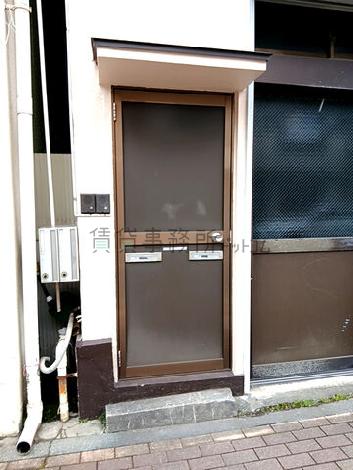 正面玄関