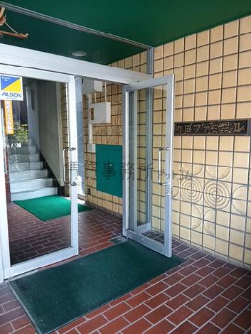 正面玄関