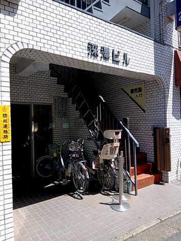正面玄関