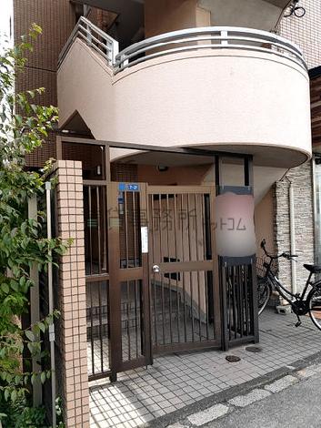 正面玄関