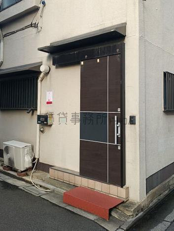 正面玄関