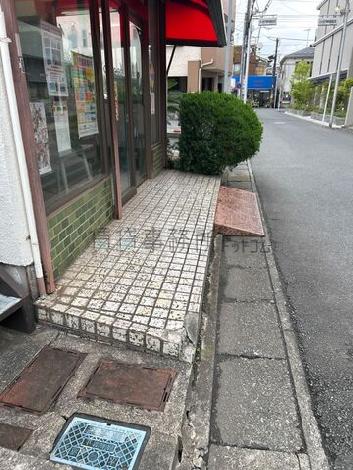 正面玄関
