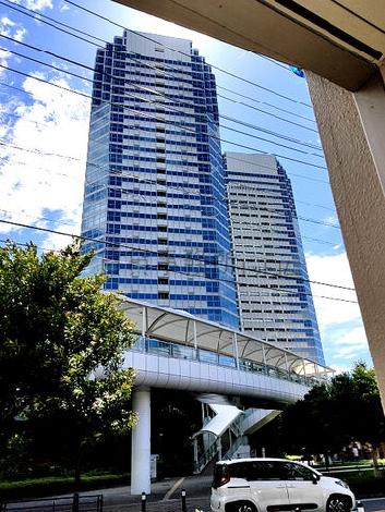新川崎ツインタワーの外観写真