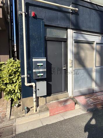 正面玄関
