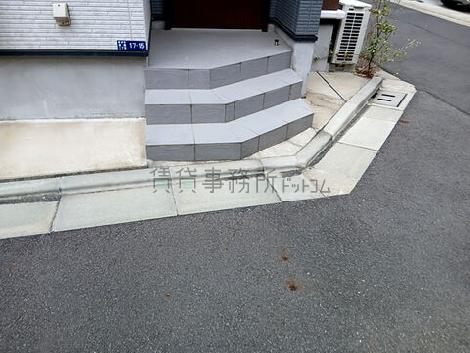 正面玄関