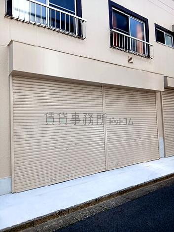 正面玄関